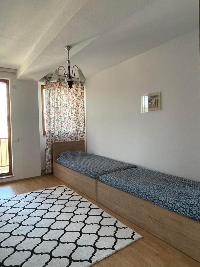Mexican Touch Apartment With Parking Garage Πρίστινα Εξωτερικό φωτογραφία